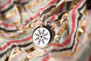 Image of NoDak Snowflake Essential Oil Diffuser Necklace