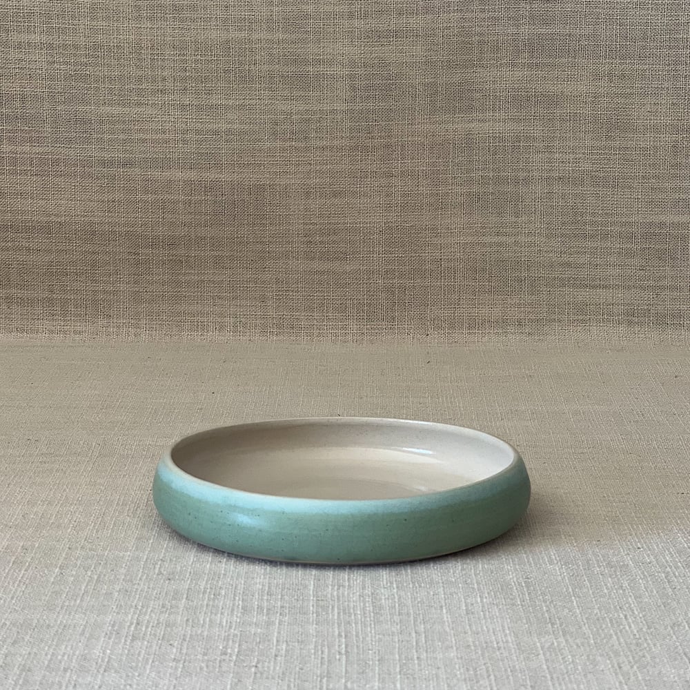 Image of NATURE CURVED DESSERT PLATE