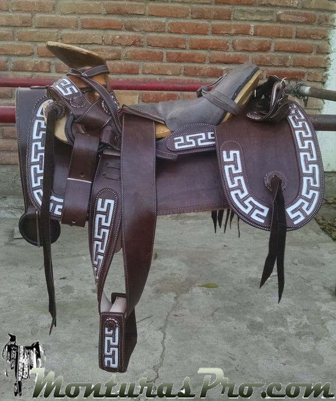 Image of 16" La Greca en Mesquite