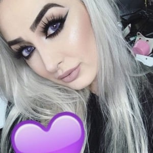 FreshTone Super Naturals Sweet Violet