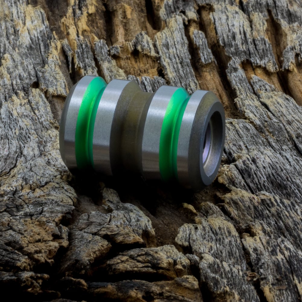 Image of Tank Lime Green & Light Bronze Ti Bead #1