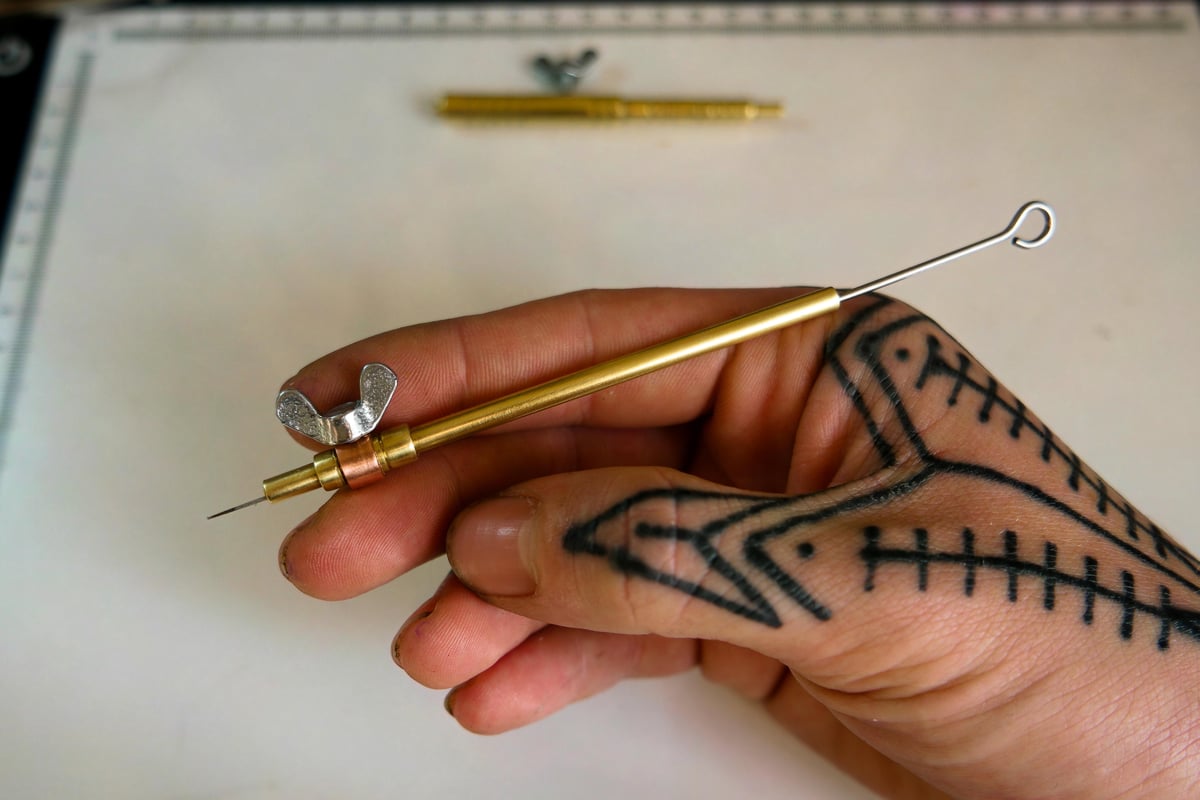 - The Minimalist Tool - Handpoke Tattoo Tool | Monsieur Renard