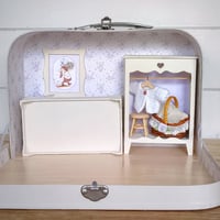 Image 5 of maleta lavanda