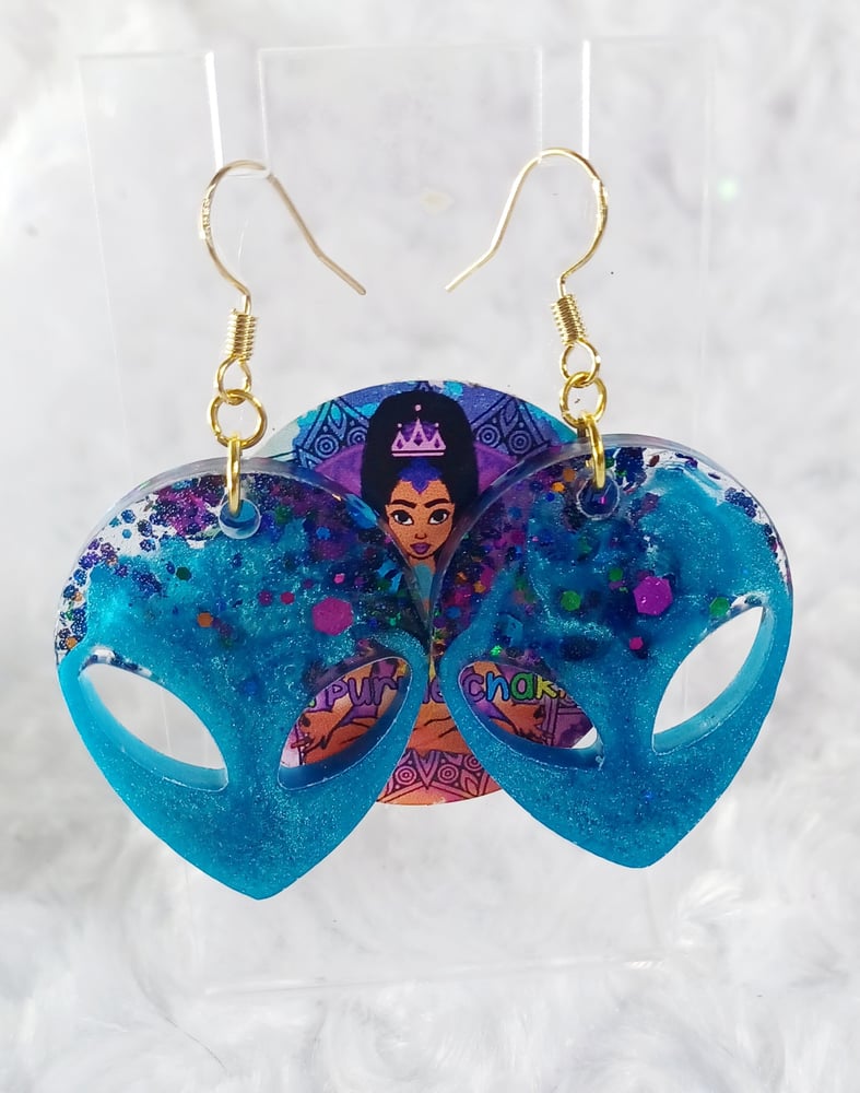 Image of "They're heeere!" earrings 