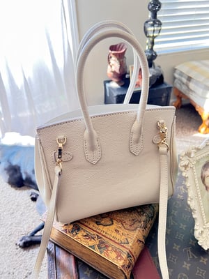 Image of Winter white lady bag