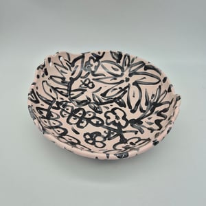 Image of FLOWERS FORAGE BOWL - LARGE