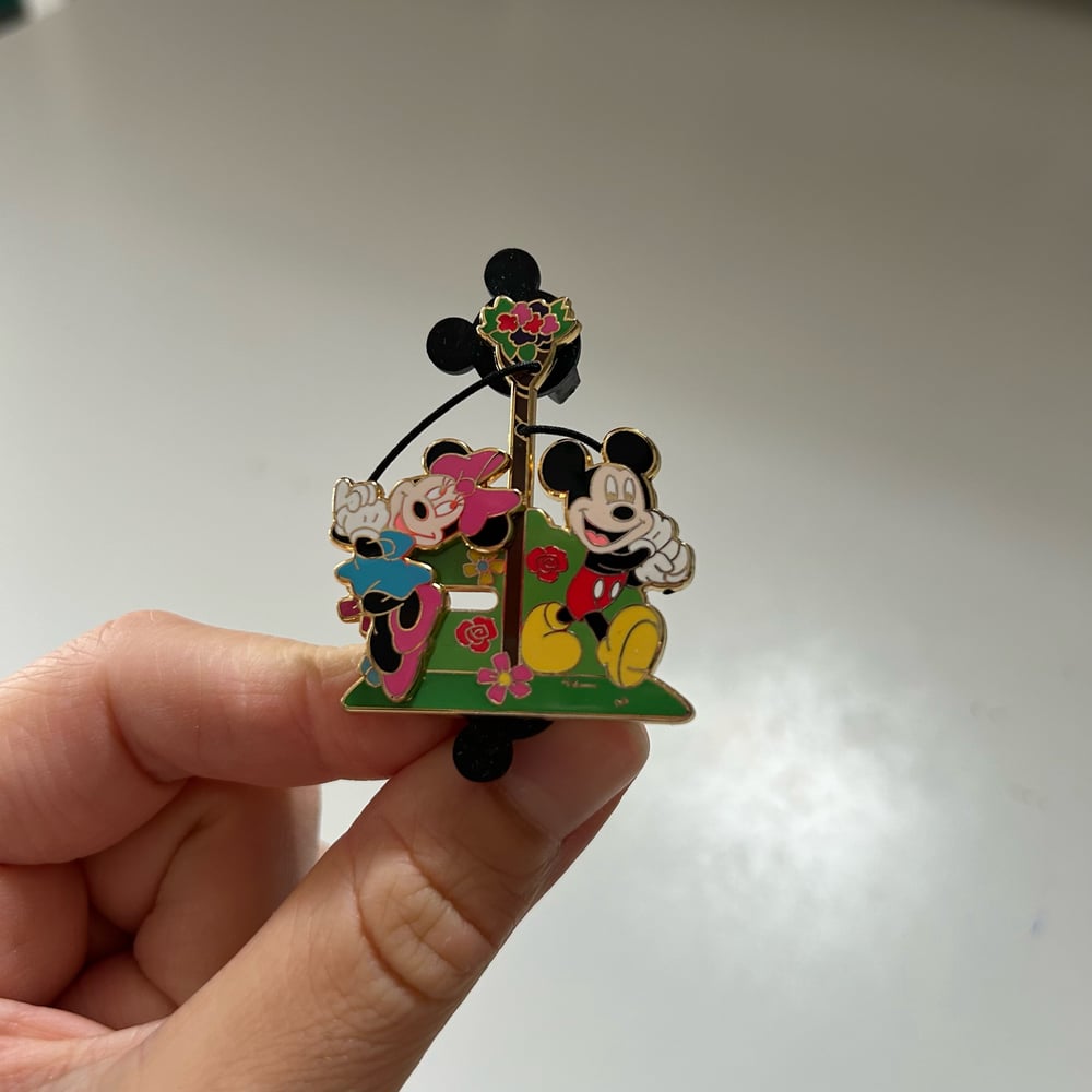 Image of Pins disney mickey minnie édition limitée