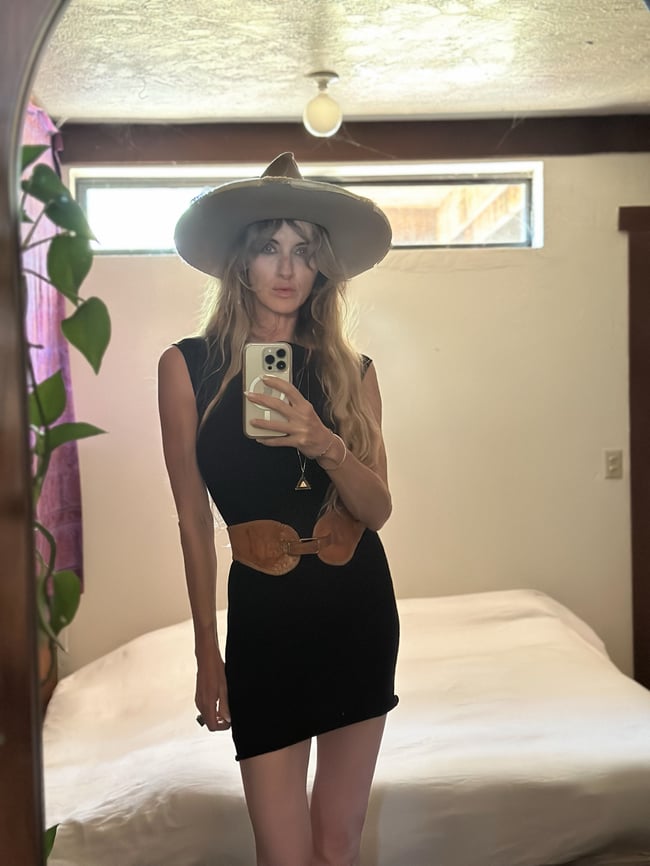 60s tooled leather western theme horse belt 