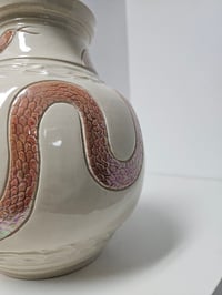 Image 3 of Vase 10 - Iridescent snakes