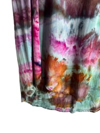 Image 6 of 2XL Luxe Knit V-Neck Tank in Tropical Watercolor Ice Dye