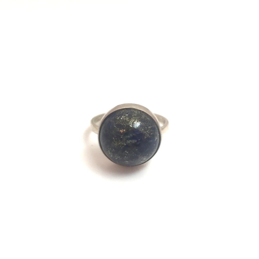 Image of Round lapus lazuli