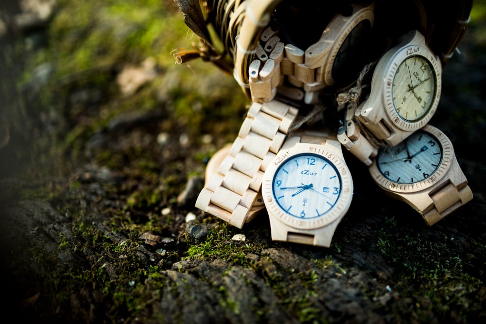 Image of eZur reloj madera de arce 100% natural