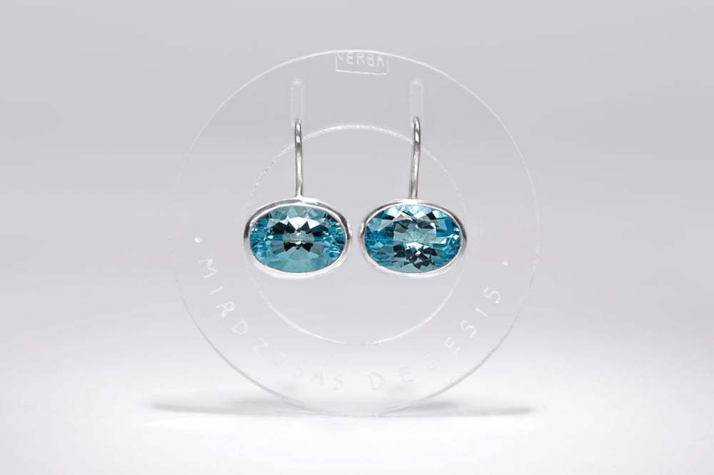 Image of "Shining sky" silver earrings with blue topaz · FACES CAELI ·