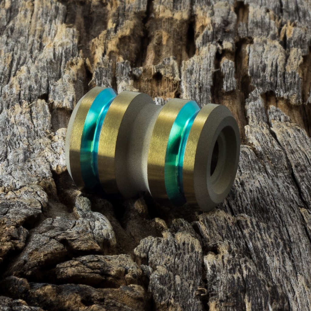 Image of Tank Lime Green & Light Bronze Ti Bead #2