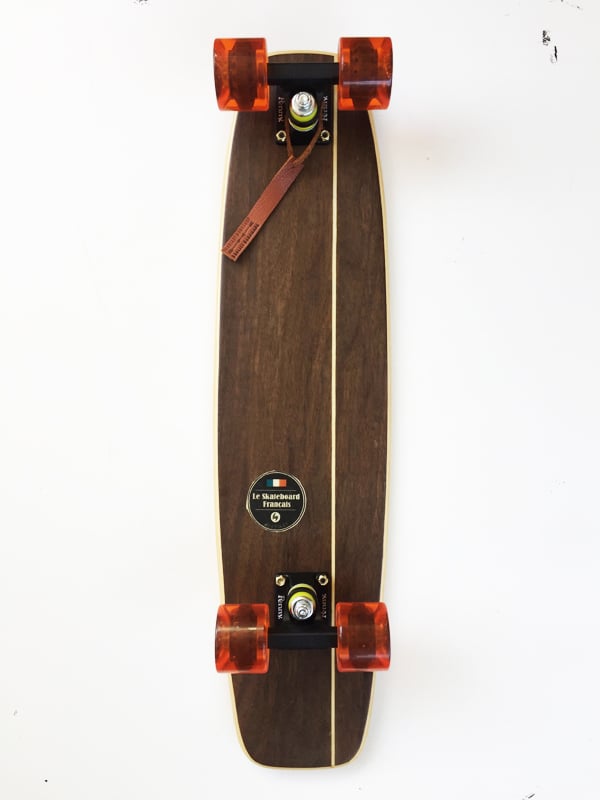 Image of WALNUT CRUIZ