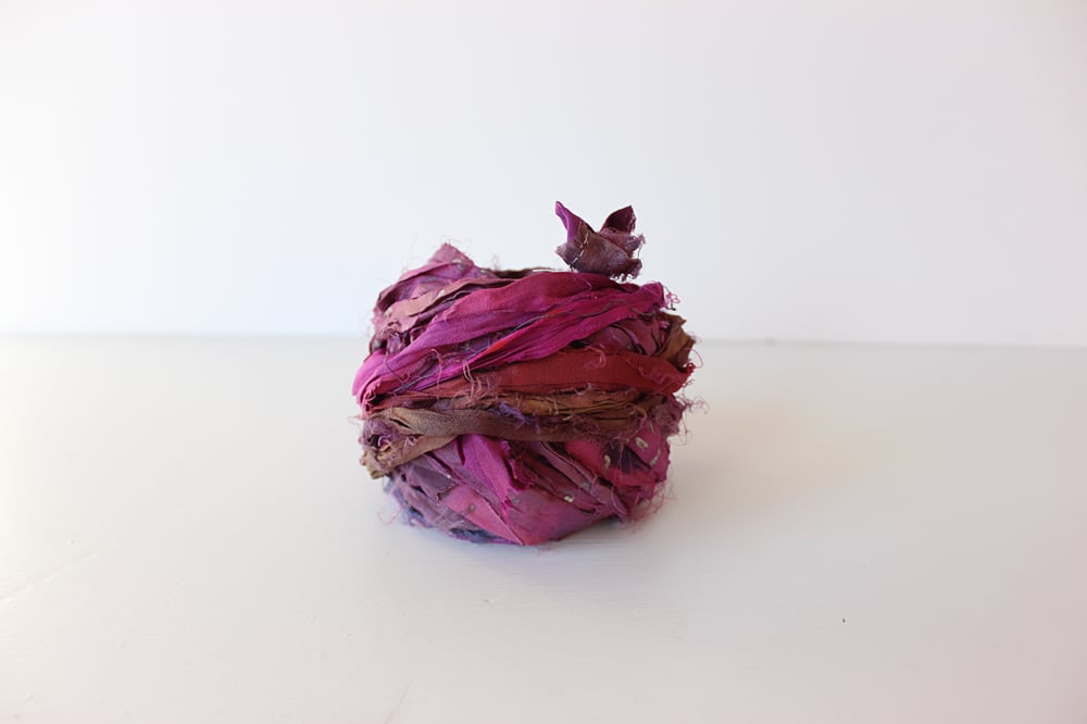 Image of tri-color plum | small cake