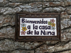 Image of Bienvenidos Nina Rectangle Wood Frame