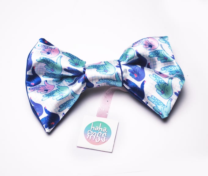 Image of Shoot Me Hair Bow