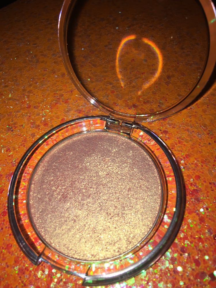 Image of Peaches n Gleam Highlighter