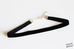 Image of Plain Velvet Choker / Choker velours simple