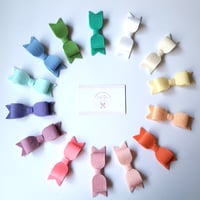 Image 1 of CHOOSE YOUR COLOUR - Medium (3.5") Felt Bows on Clips or Headbands 
