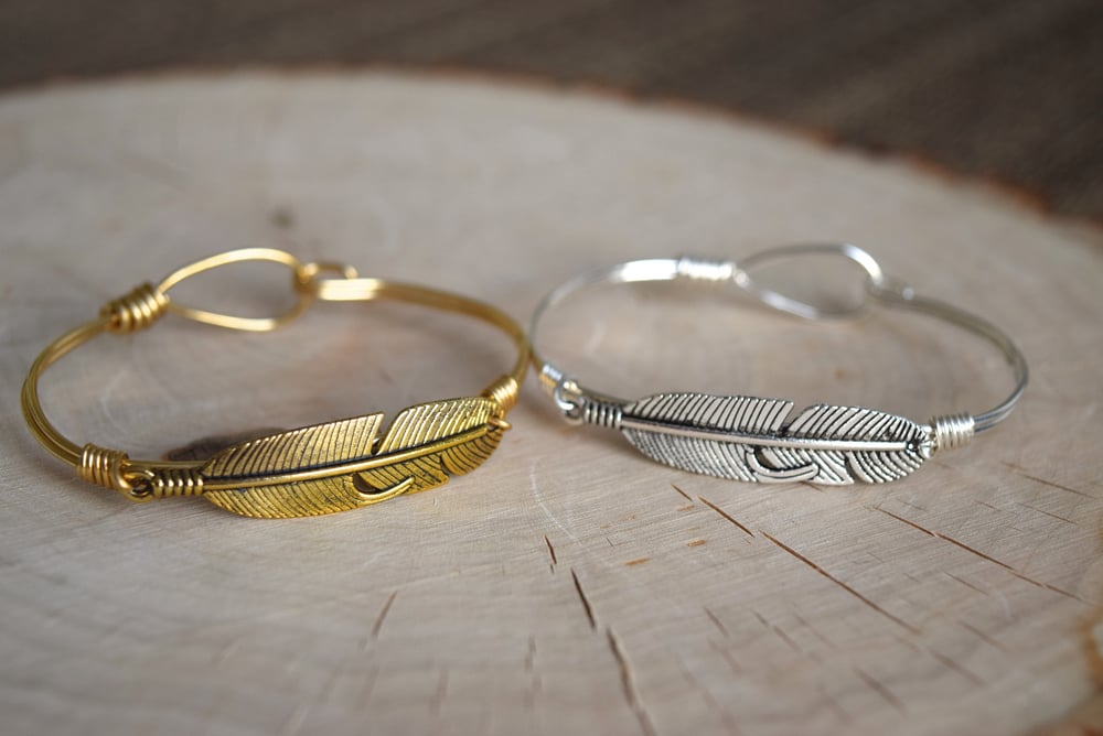 Image of Feather Clasp Bangle