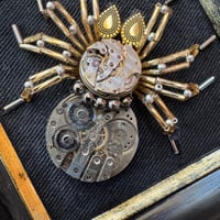 Image 4 of Watch spider (b, 3.5 inches)