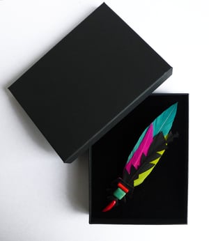 Image of broche AWA