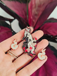 Image 1 of Kitsune flames | Hard enamel pin