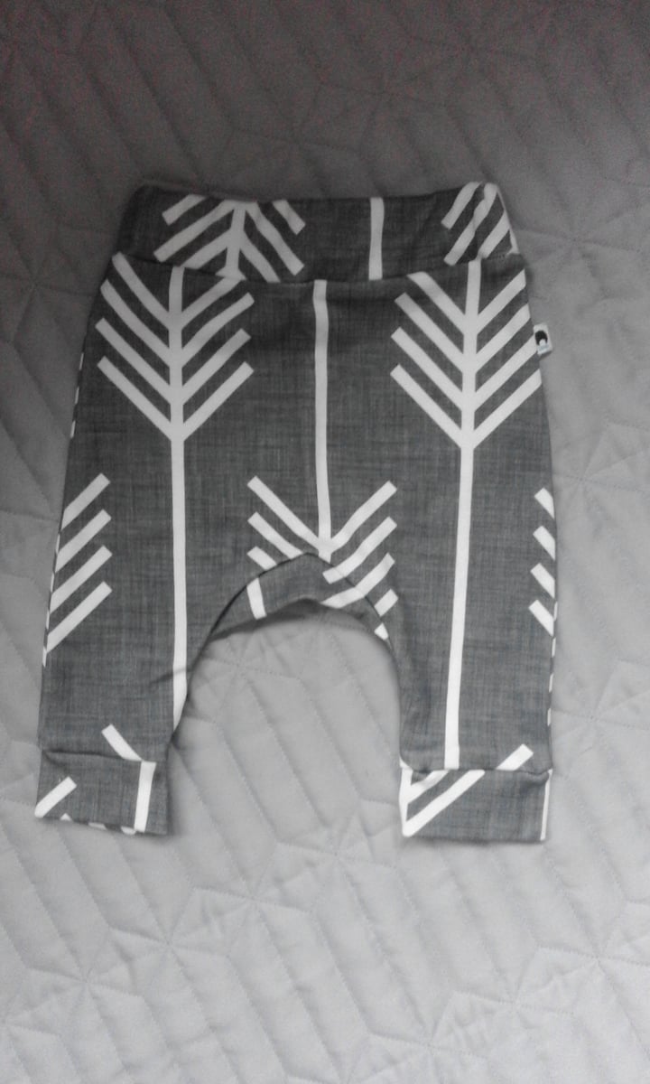 Grey Arrows / His Nibs Clothing