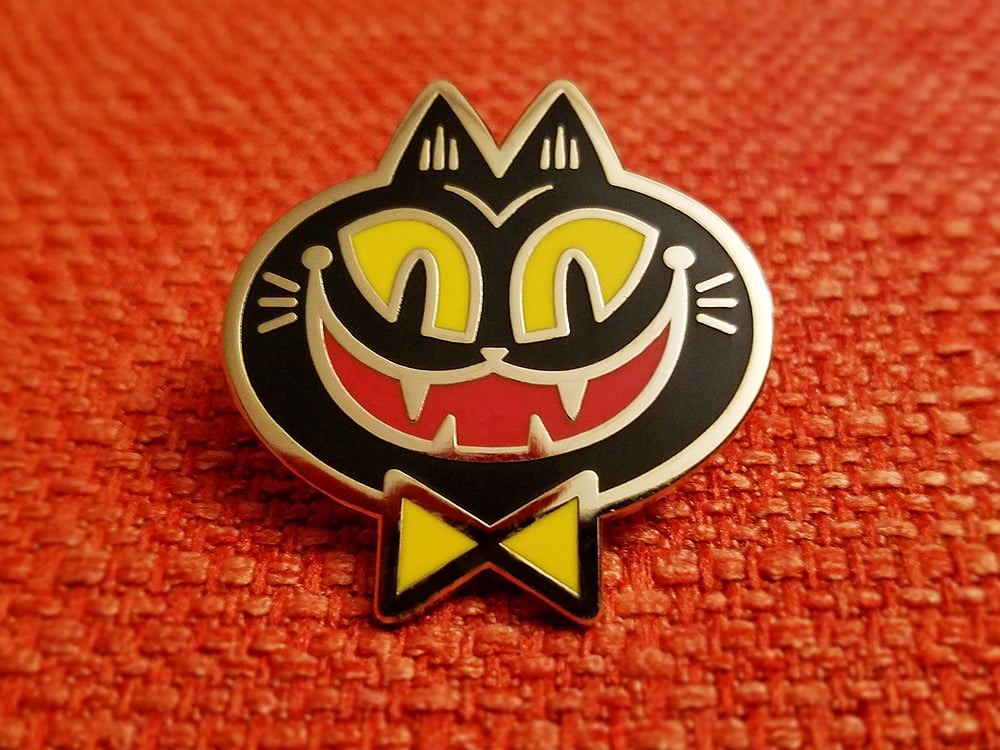 Image of Creepy Cat Lapel Pin