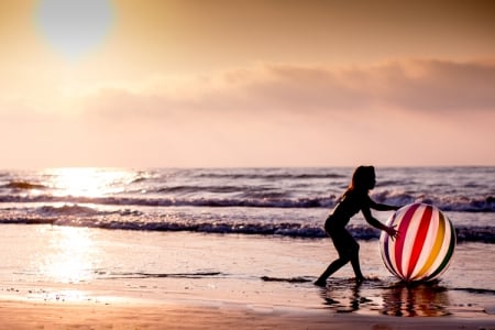 Image of A Guide to Capturing your kiddos at the Beach!