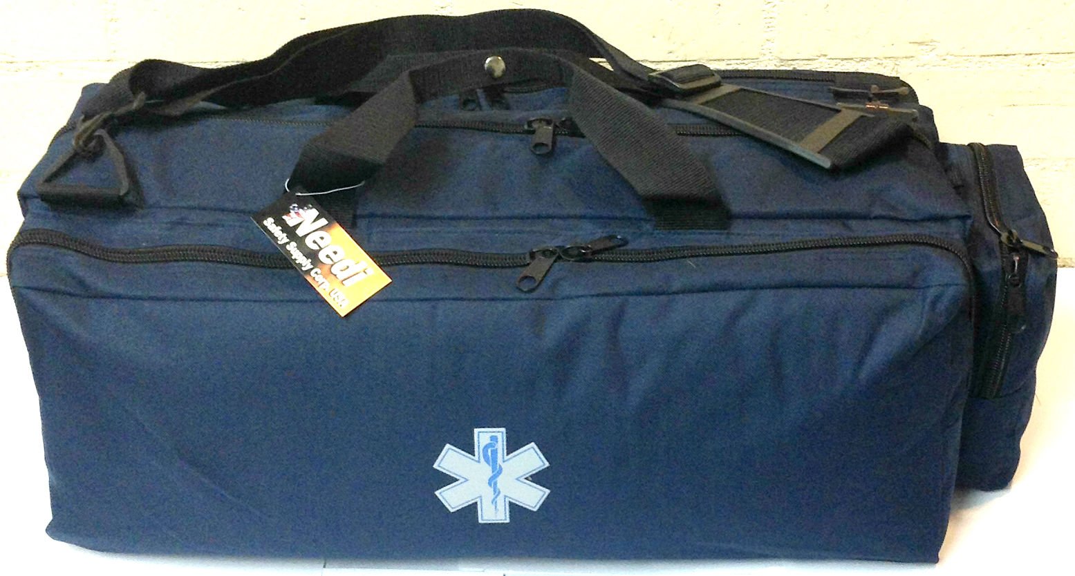 Oxygen O2 Trauma Gear Carry Bag in Orange or Navy Blue Vantage Point
