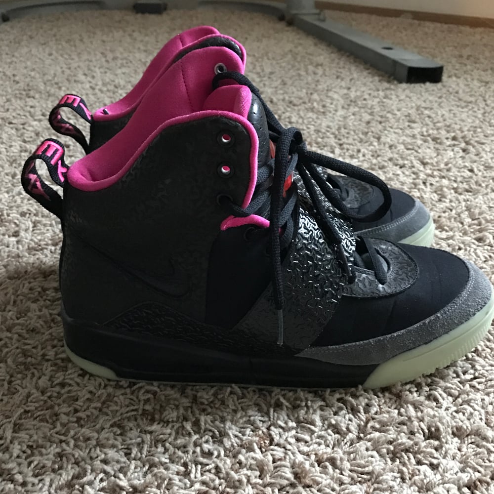 HypeCheck — Nike Air Yeezy