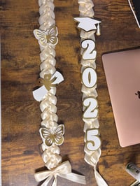 Image 3 of pearl lei 