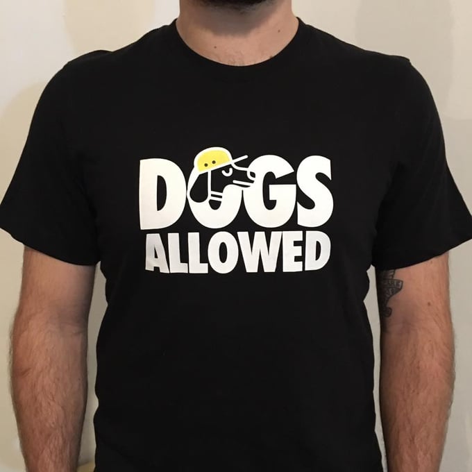 Image of DOGS ALLOWED BLACK TEE