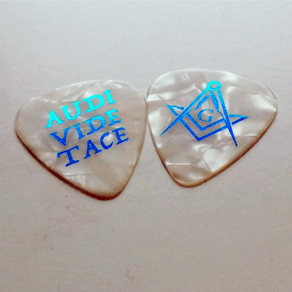 Image of Audi Vide Tace Guitar picks