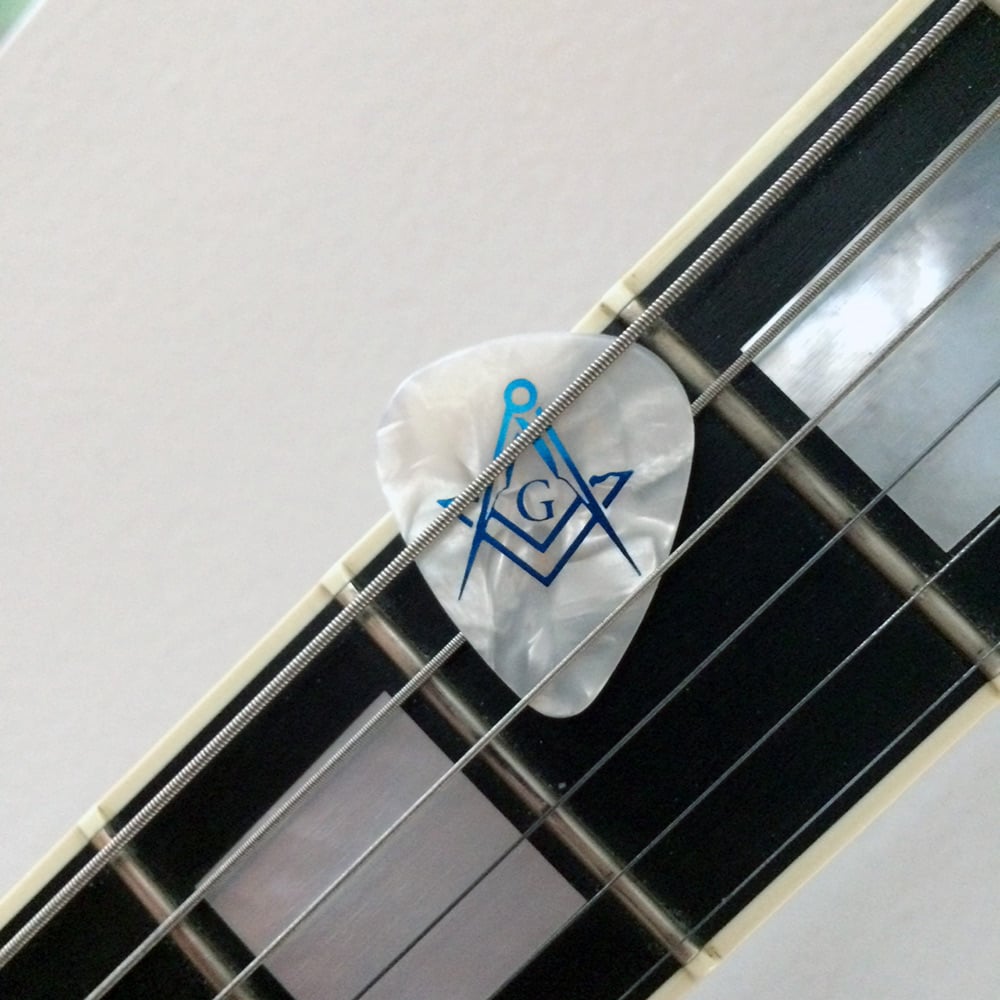 Image of Audi Vide Tace Guitar picks
