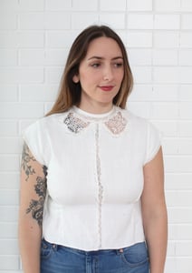 Image of 1950s White Cotton Blouse with Lace Inserts- 10