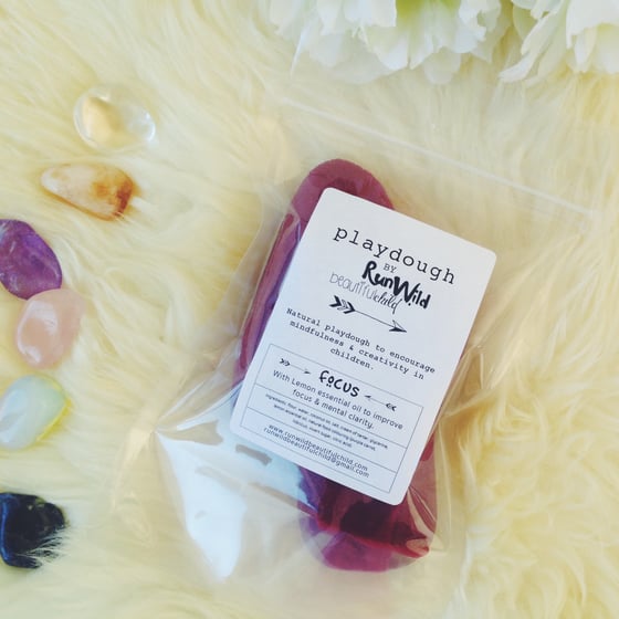 Image of FOCUS: Handmade playdough with lemon essential oil