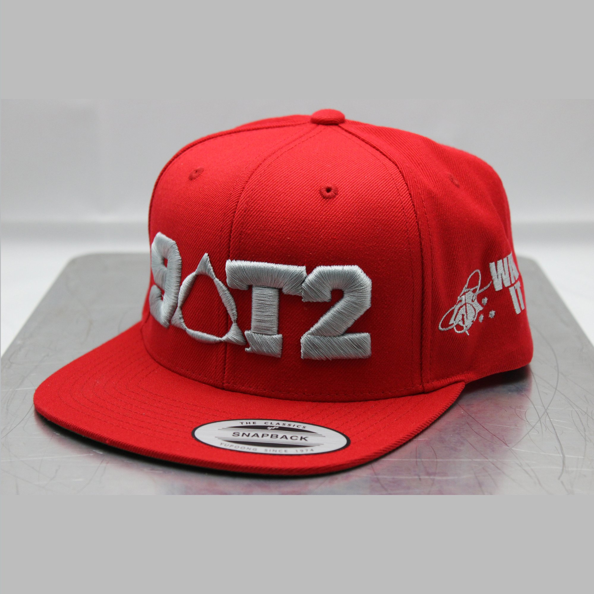 Image of GOT2 Snapback Silver on Red
