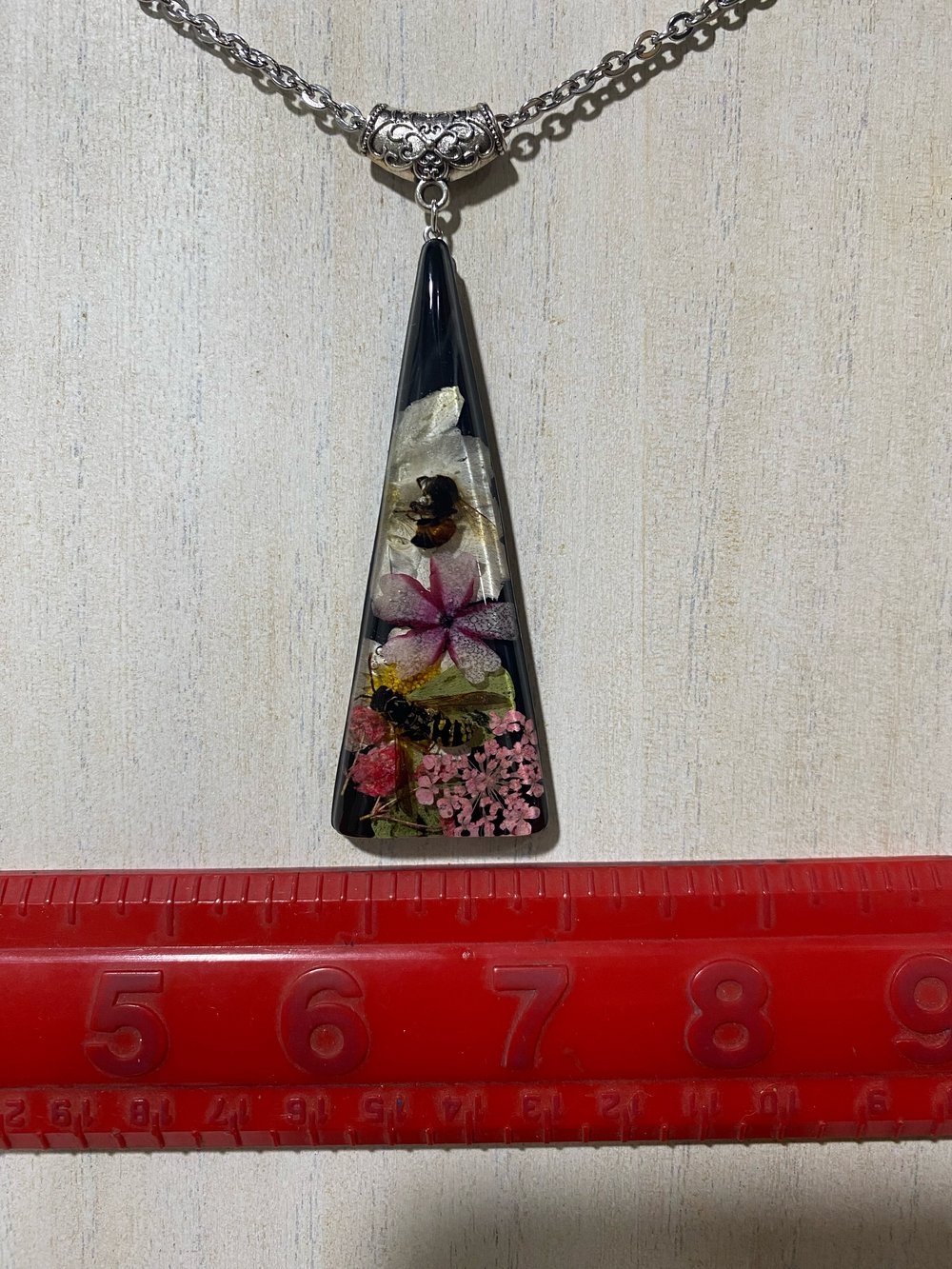 Floral bee and wasp pendant 