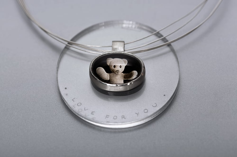Image of "Love for you" teddy-bear silver pendant with photo, rock crystal  · CURA TUA ·