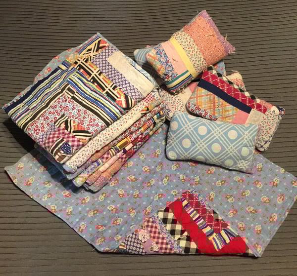 Image of Forget-Me-Not Quilt & Pillow Set