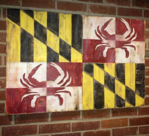 Image of Medium Rustic Maryland Flag with Crabs