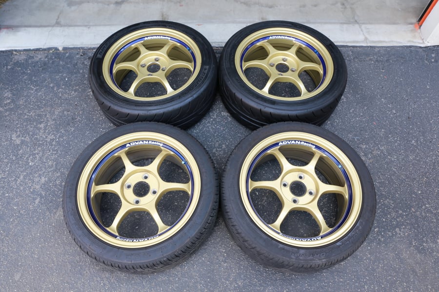 Image of Advan RG Gold 16x7.0 +44 4x100 