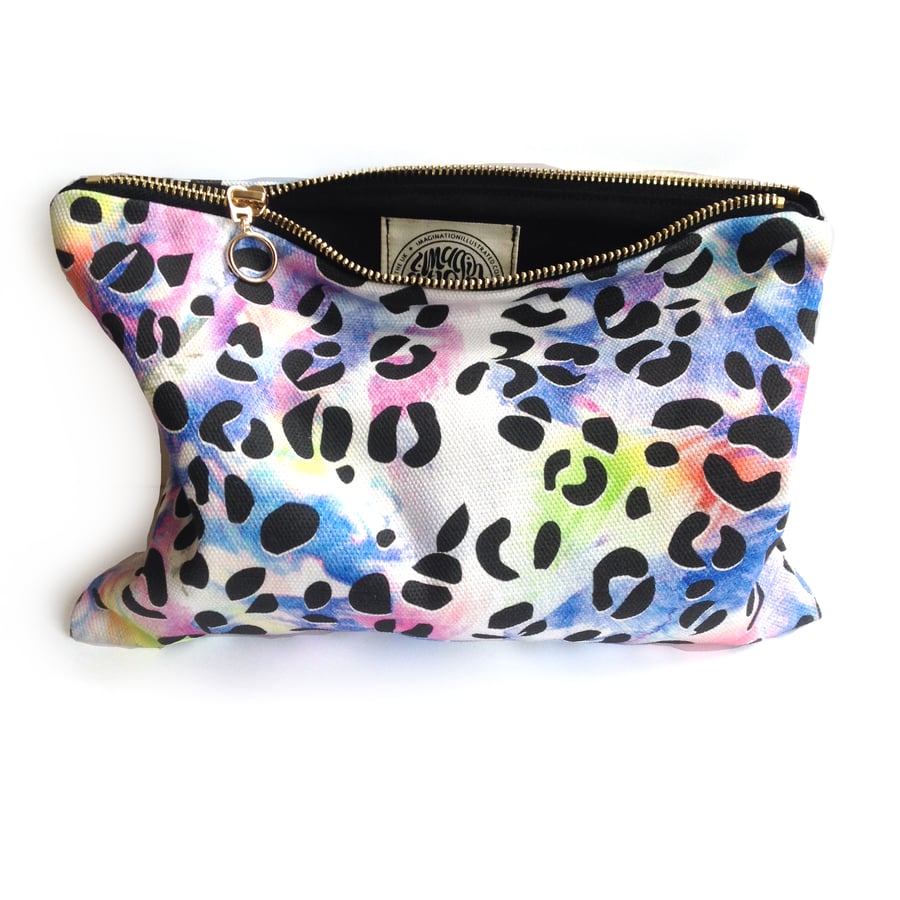 Image of Leopard Print Zip up Bags