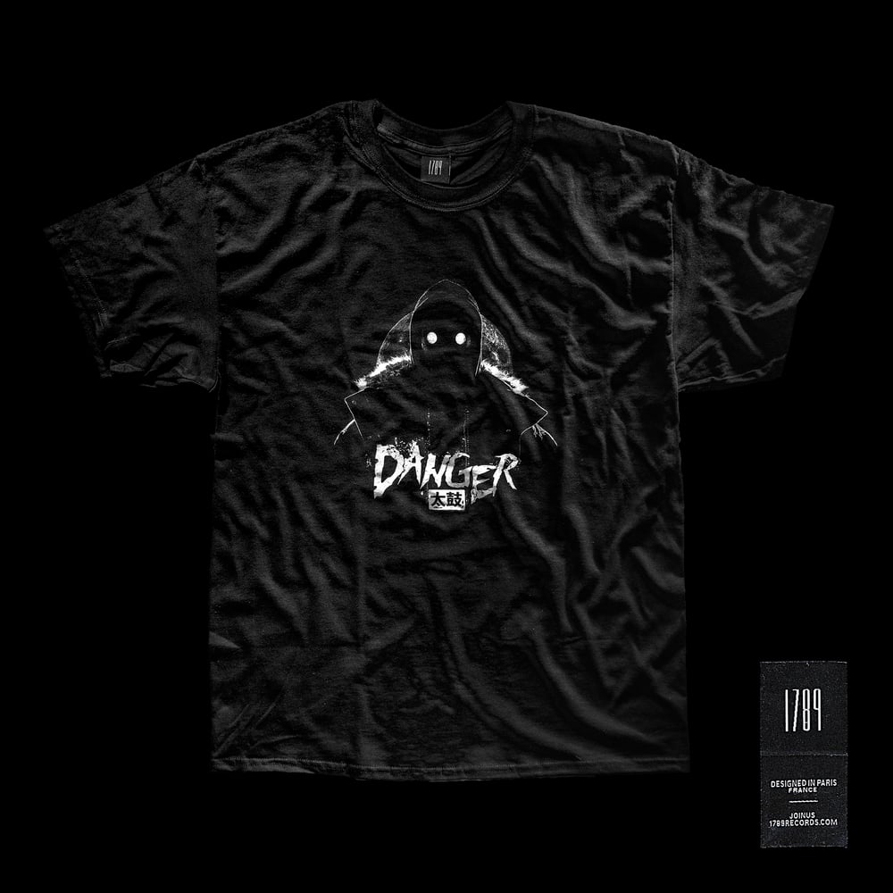Image of Danger 太鼓 T-shirt / Embroidered label