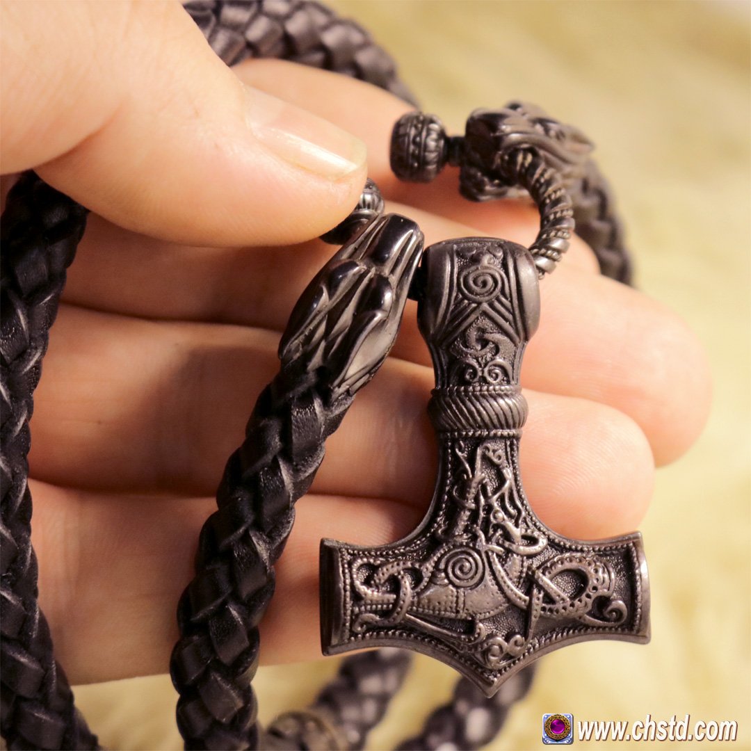 Thor's Hammer : MJOLNIR DARK - Leather Necklace with Wolf's Head Ends 
