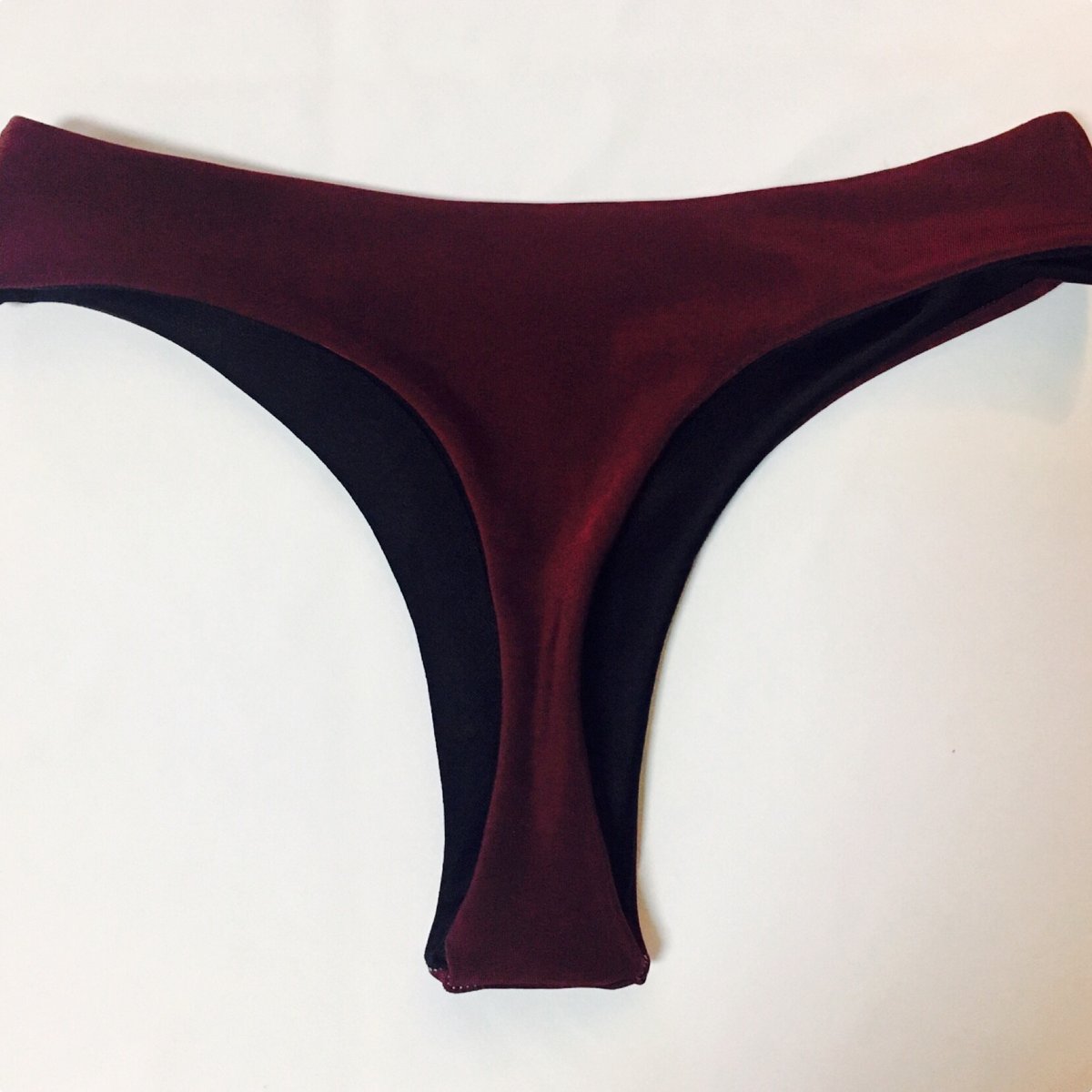 Image of PEACH Bottoms : VAMP X BLACK